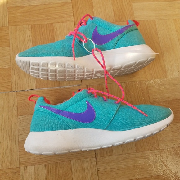 Nike Roshe Run(GS) Big Kid Tur. Green & Purple Sz7 - Picture 3 of 5